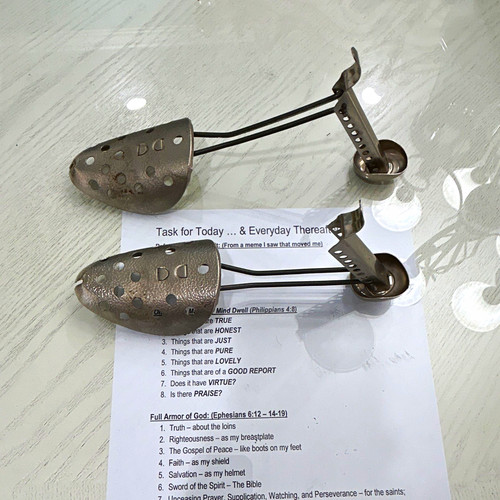 Vintage adjustable metal shoe - vintage,