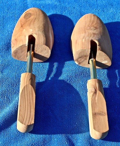 Cedar wood aromatic